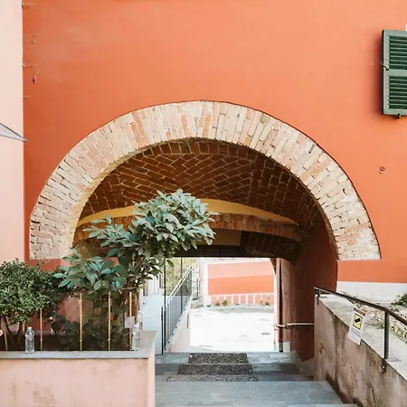 Vicolo Al Castello - Langhe E Monferrato *