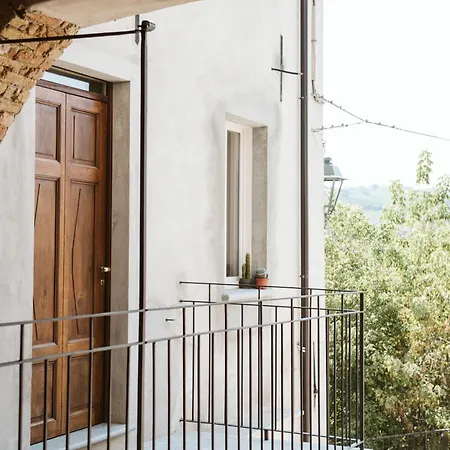 Vicolo Al Castello - Langhe E Monferrato